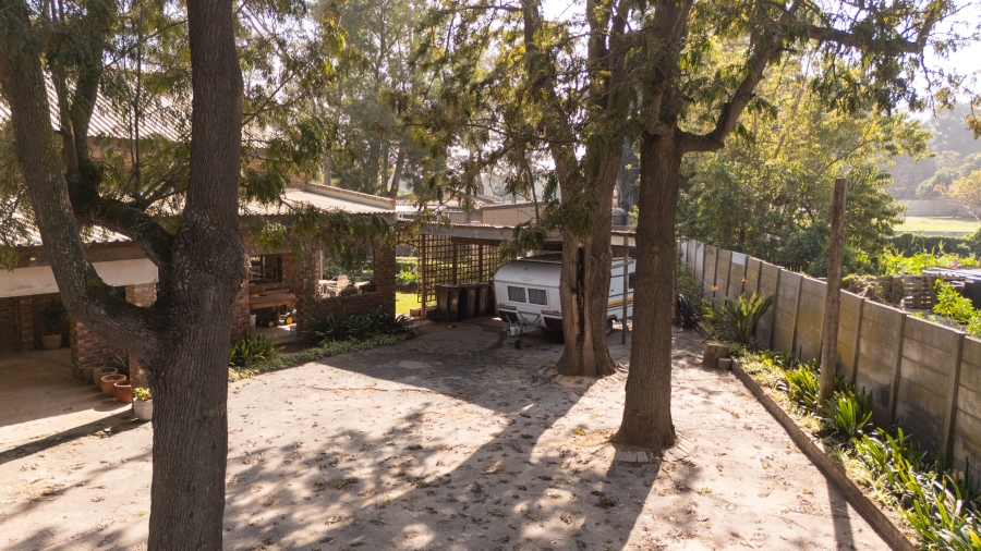 7 Bedroom Property for Sale in Penhill Western Cape